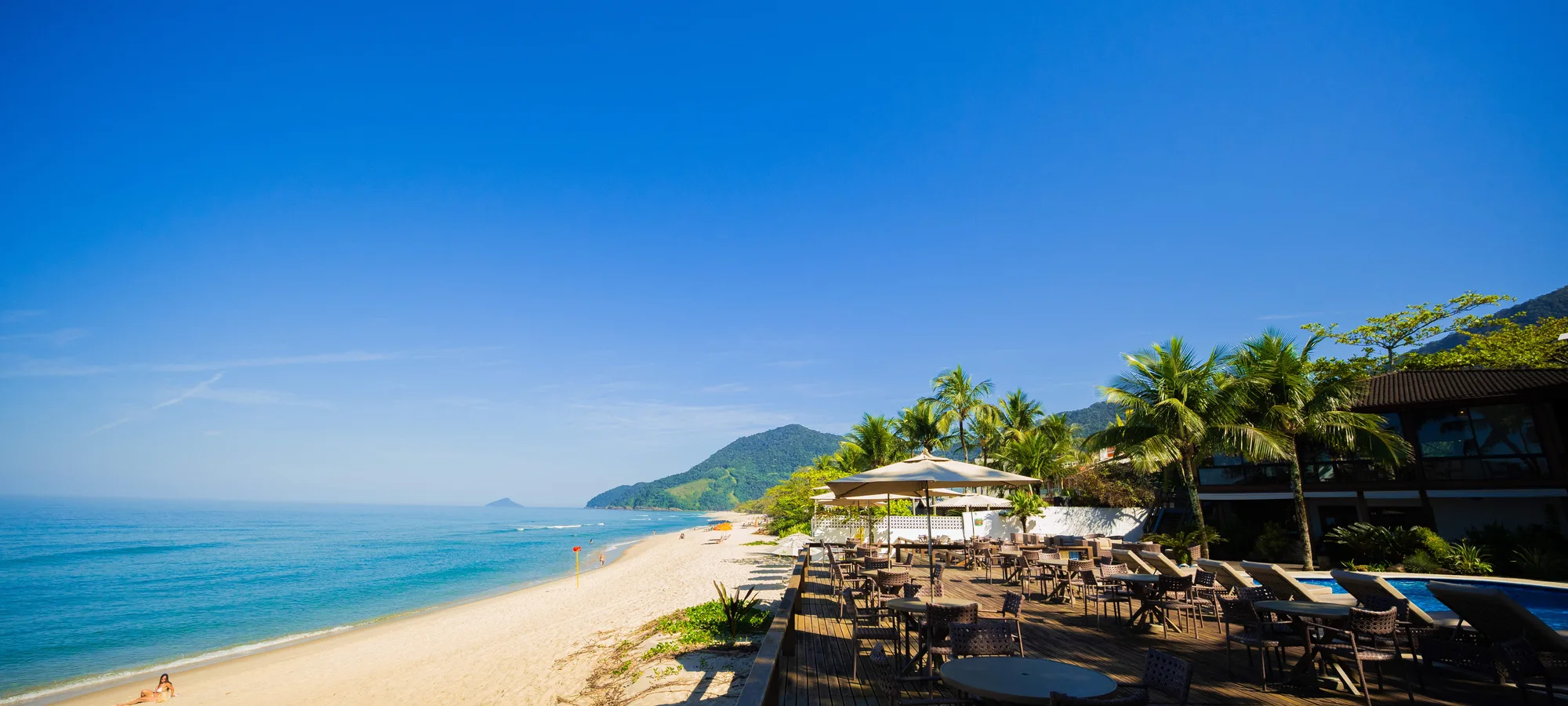 Praia em frente ao Coconut's Maresias